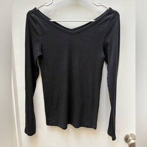 Everlane Double V Black Long Sleeve Top Small